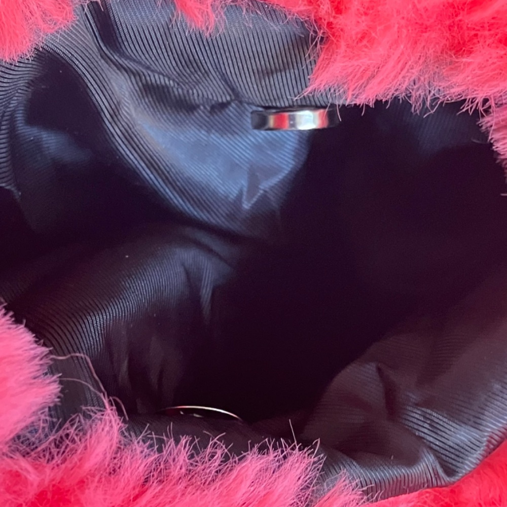 Pink faux fur - Picture 2 of 2